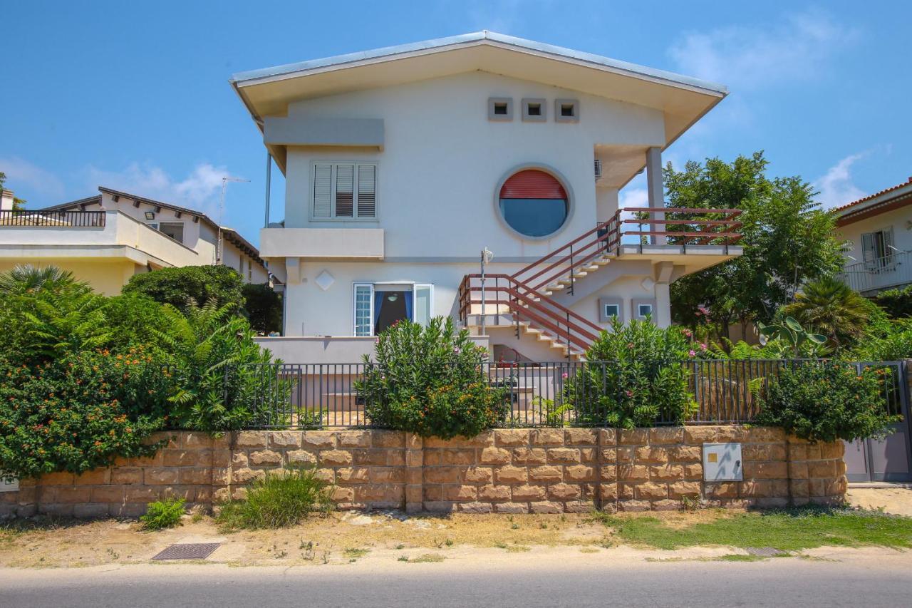 Donnalucata Casa Vacanze Exterior foto